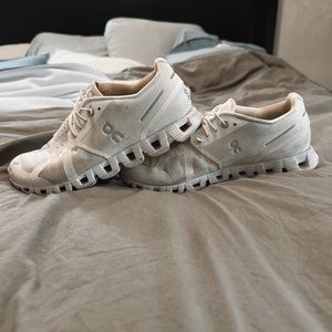 Womens on cloud shoes
